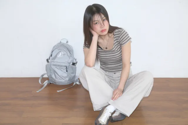 ASON尼龙双肩包
